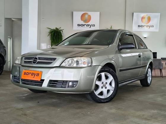 CHEVROLET ASTRA 2.0 MPFI ADVANTAGE 8V FLEX 2P MANUAL CHEVROLET ASTRA 2.0 MPFI ADVANTAGE 8V FLEX 2P MANUAL